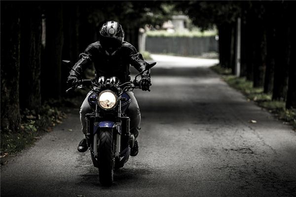 【꿈해몽】오토바이를 훔치는 꿈의 의미와 상징