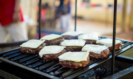 【꿈해몽】고기 햄버거를 먹는 꿈: 12가지 시나리오와 해석