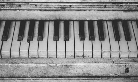 【꿈해몽】피아노에 관한 꿈: 52가지 종류와 해석