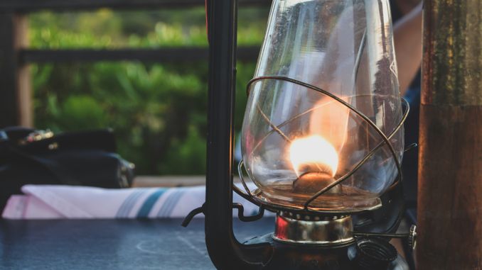 【꿈해몽】기름 램프의 꿈 : 57가지 시나리오와 해석