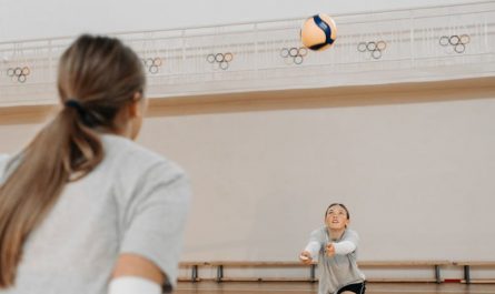 【꿈해몽】배구 경기를 보는 꿈: 9가지 의미와 상징