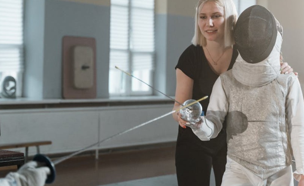 【꿈해몽】검을 사는 꿈 : 13가지 의미와 상징