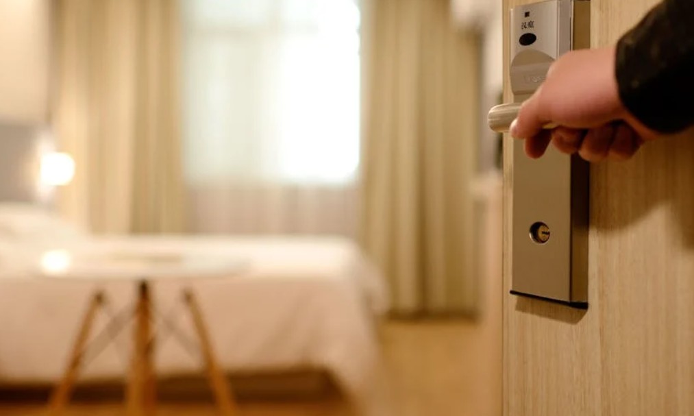 【꿈해몽】호텔에서 실수하는 꿈: 7가지 의미와 상징