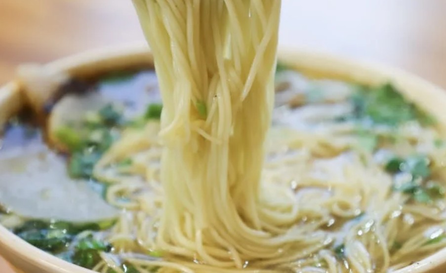 【꿈해몽】국수 먹는 꿈: 6가지 의미와 상징